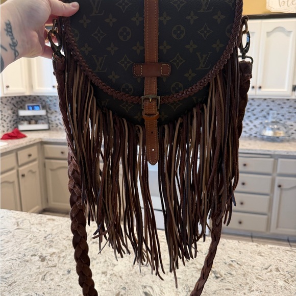 Louis Vuitton Monogram Brown Crossbody with Fringe - Picture 10 of 10